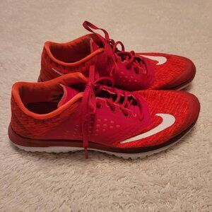 Women's Nike FS LITE Run 2, Size 7.5